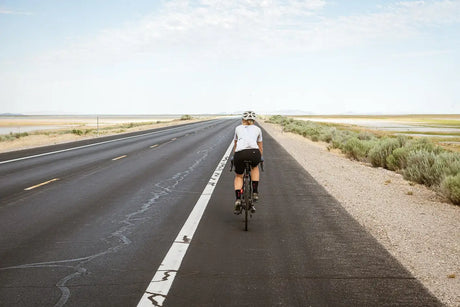 Vélo en été : les 5 règles d’or pour éviter le coup de chaud